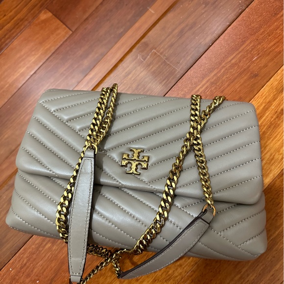 Tory Burch Kira Chevron - Picture 2 of 10
